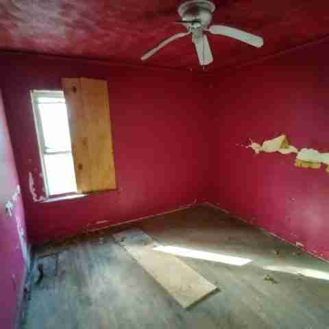 15045 manor (63).jpg